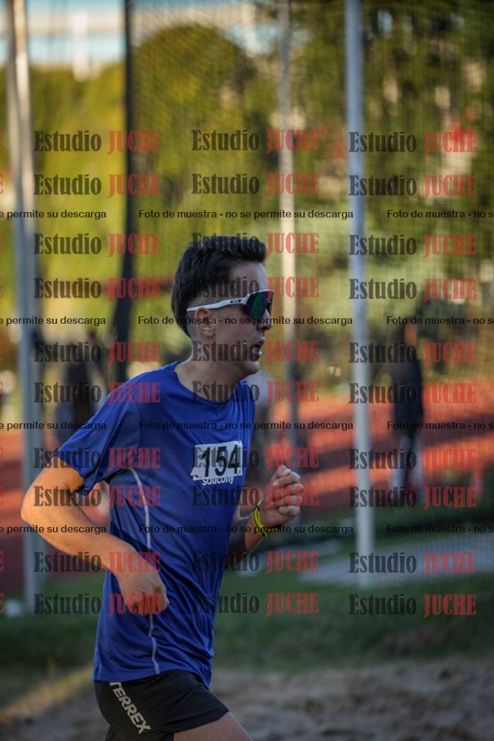 Fotos de los 3000 m llanos de varones
