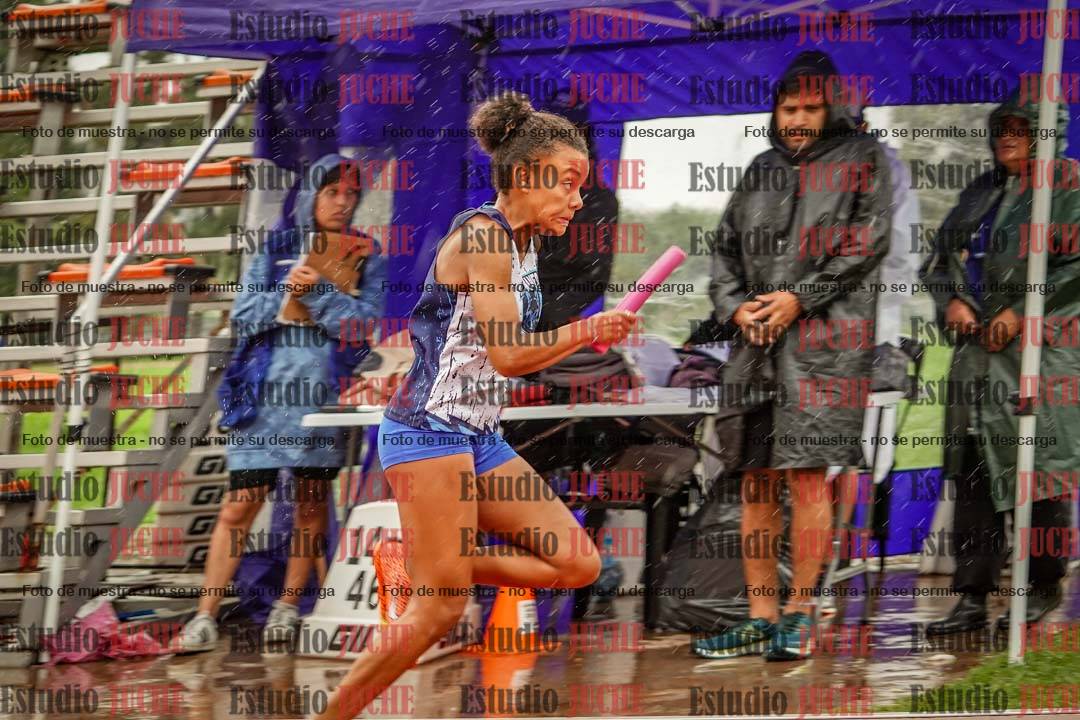 Fotos de las postas 4x400 m de mujeres