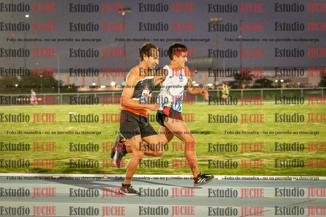 Fotos de los 3000 m llanos de varones