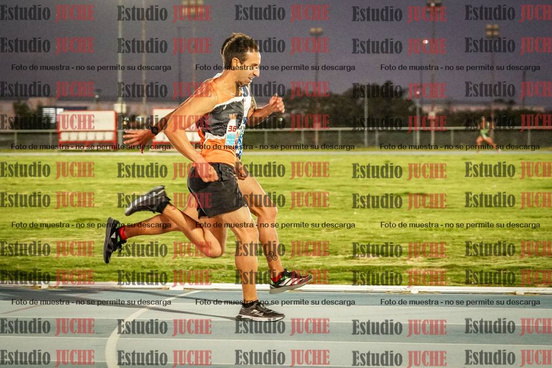 Fotos de los 3000 m llanos de varones