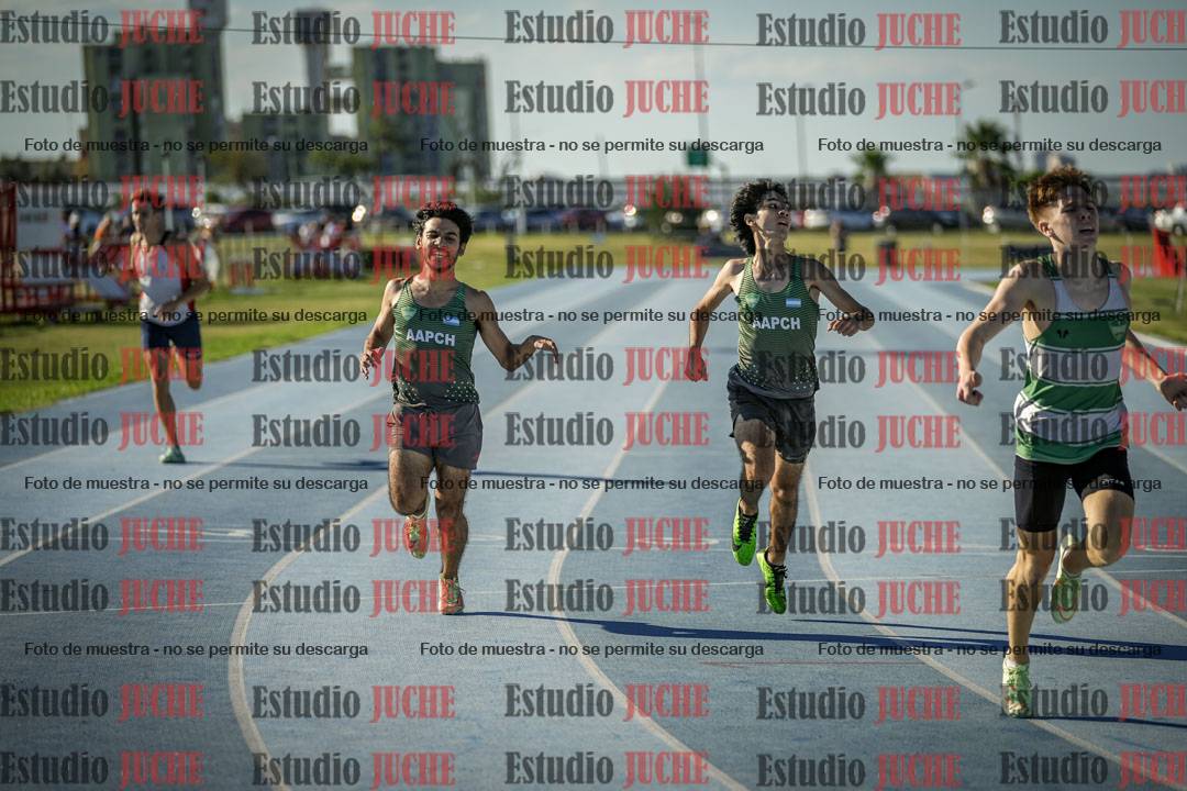 Fotos de los 400 m llanos de varones