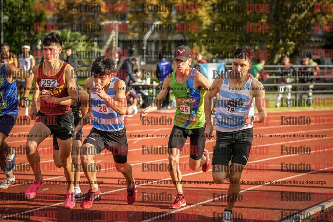 Fotos de los 1500 m llanos de varones