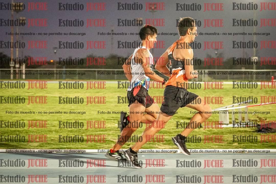 Fotos de los 3000 m llanos de varones