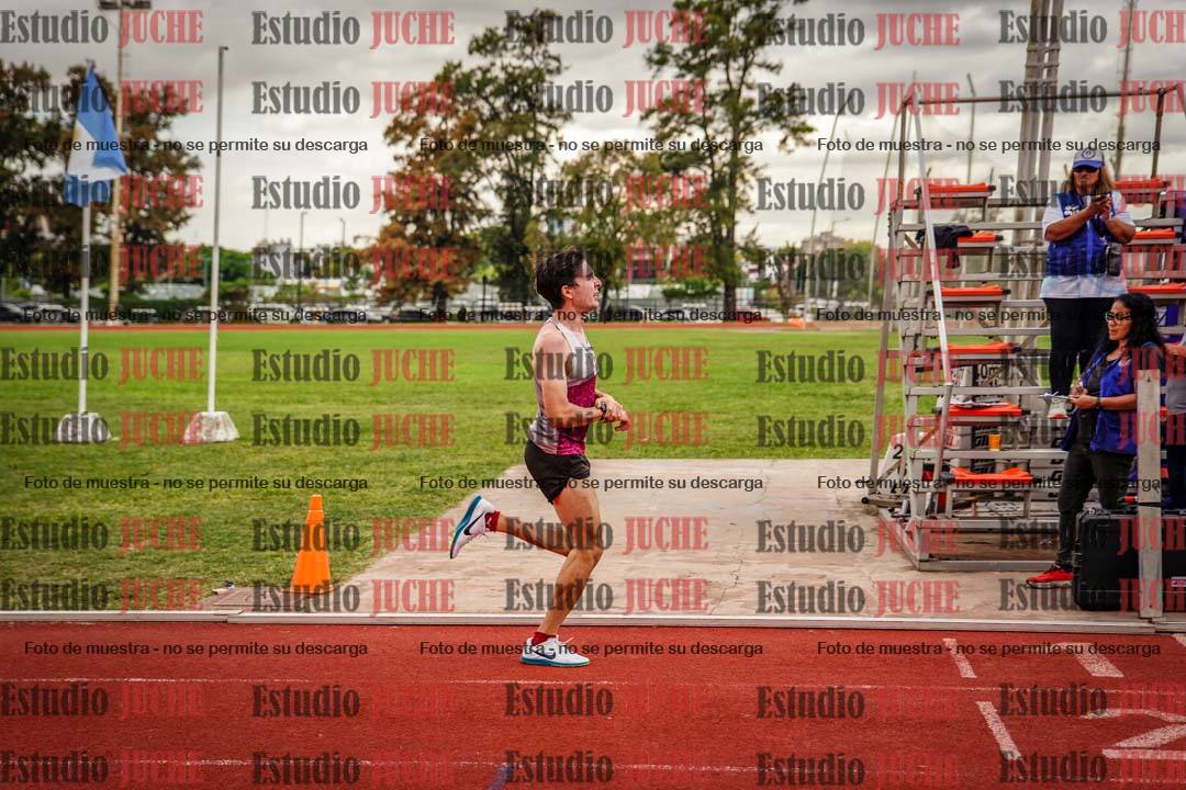 Fotos de los 800 m de varones