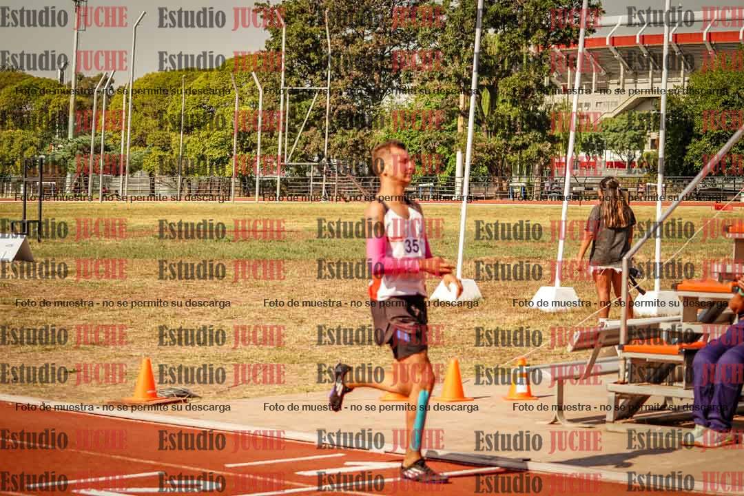 Fotos de los 800 m llanos de varones