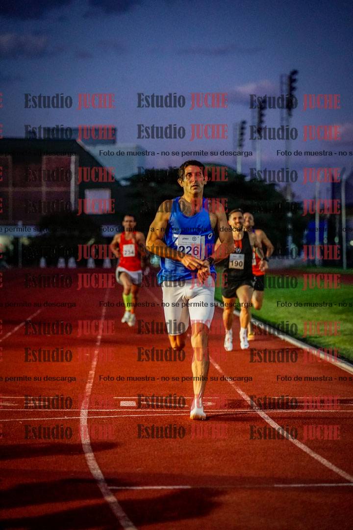 Fotos de los 1500 m llanos de varones