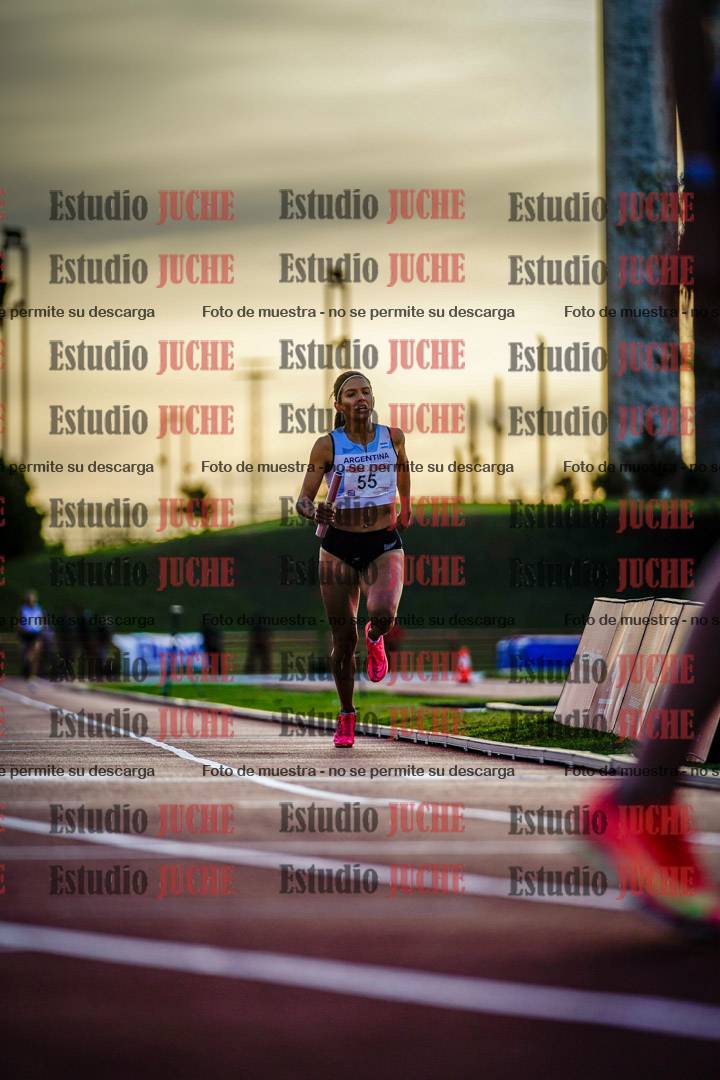 Fotos de los relevos 4x400 m de mujeres