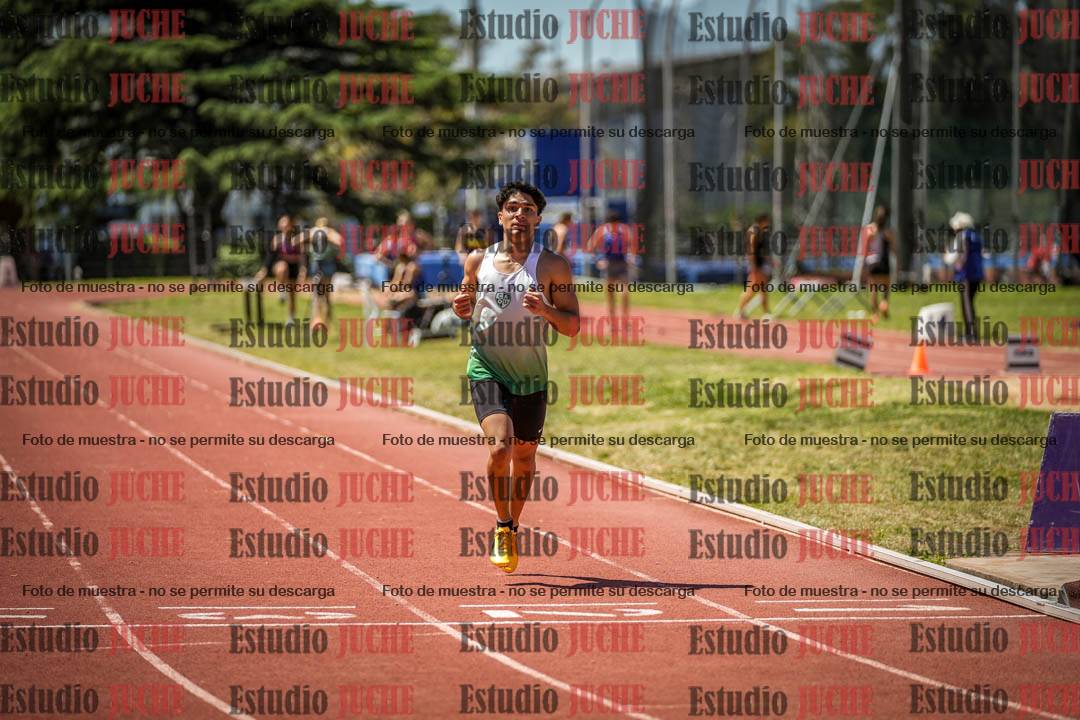 Fotos de los 400 m llanos de varones