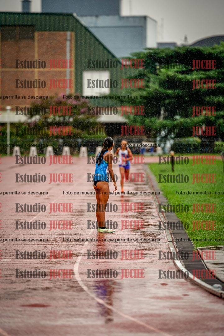 Fotos de las postas 4x400 m de mujeres