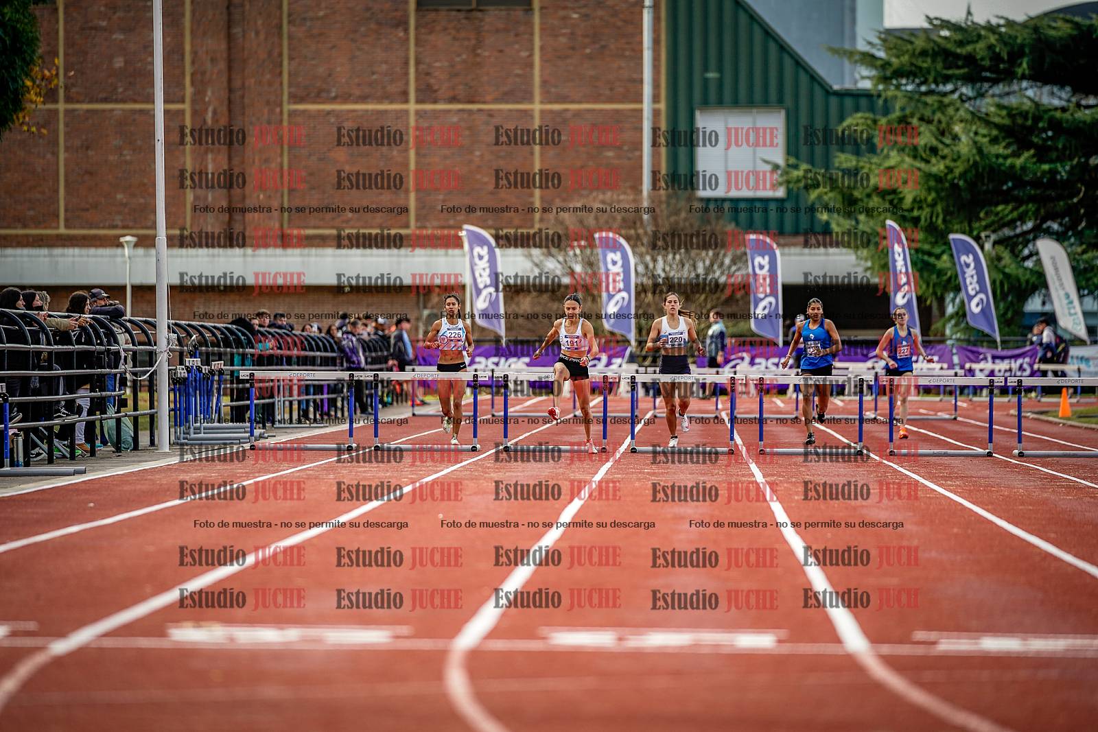 Fotos de los 400 m con vallas de mujeres