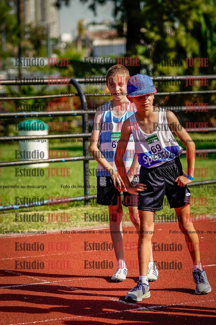 Fotos de los 1000 m llanos de varones