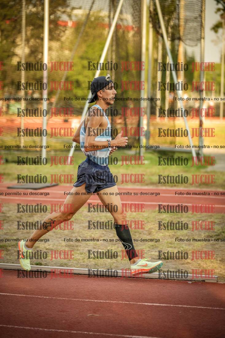 Fotos de los 5000 m llanos de mujeres y varones
