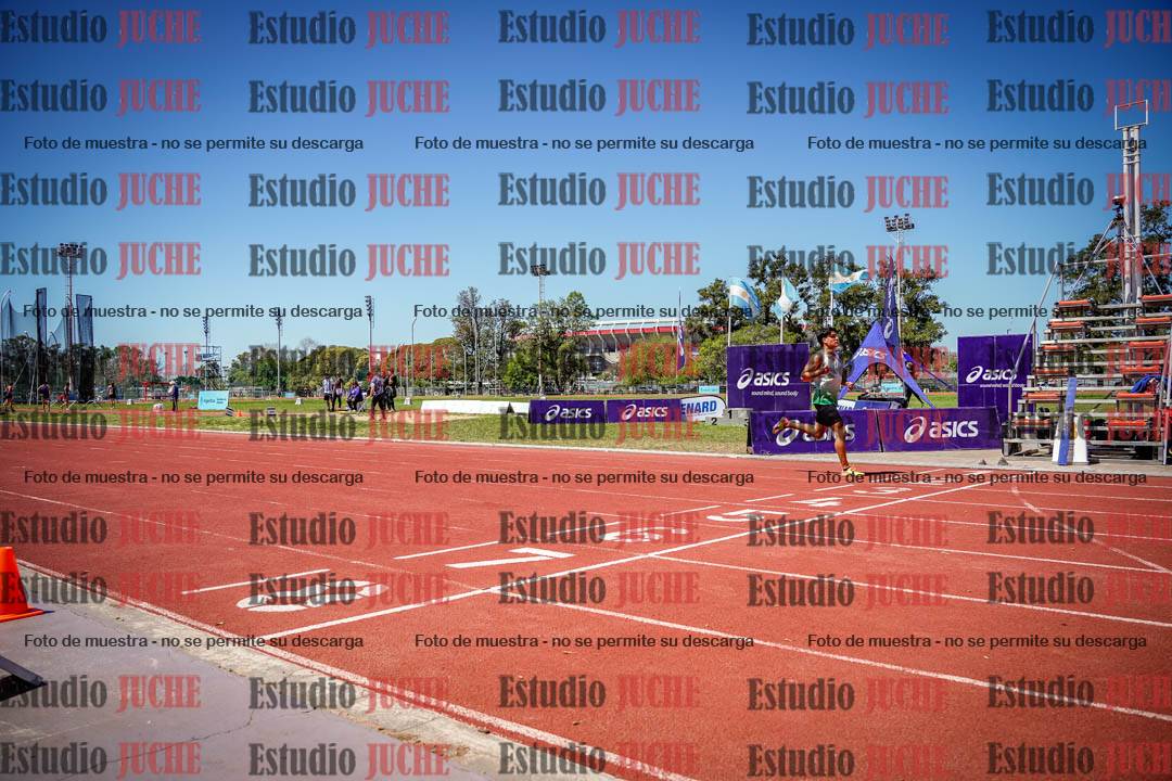 Fotos de los 400 m llanos de varones