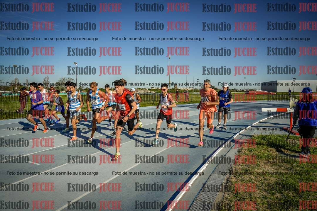 Fotos de los 1500 m llanos de varones
