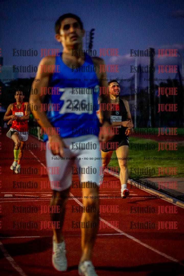 Fotos de los 1500 m llanos de varones
