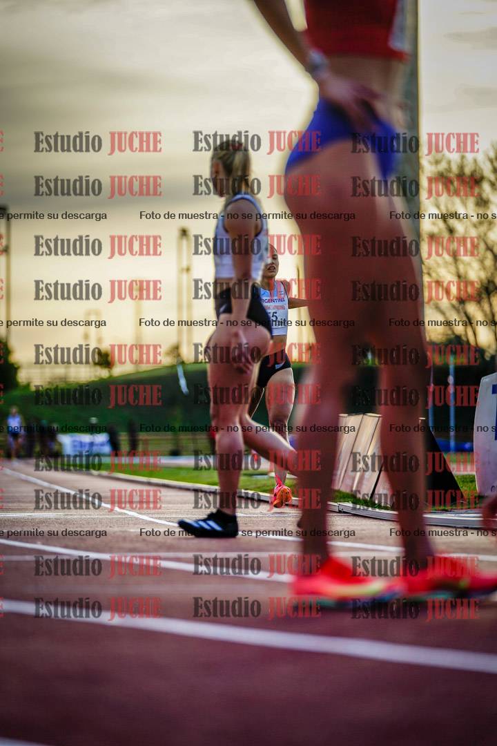 Fotos de los relevos 4x400 m de mujeres