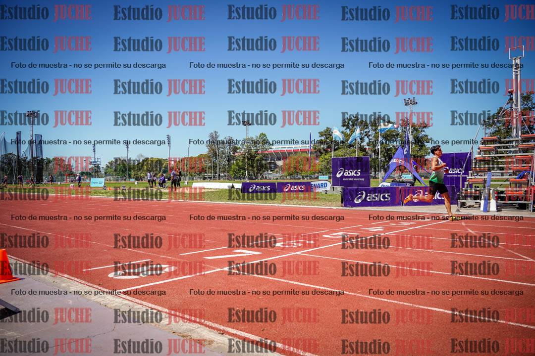 Fotos de los 400 m llanos de varones