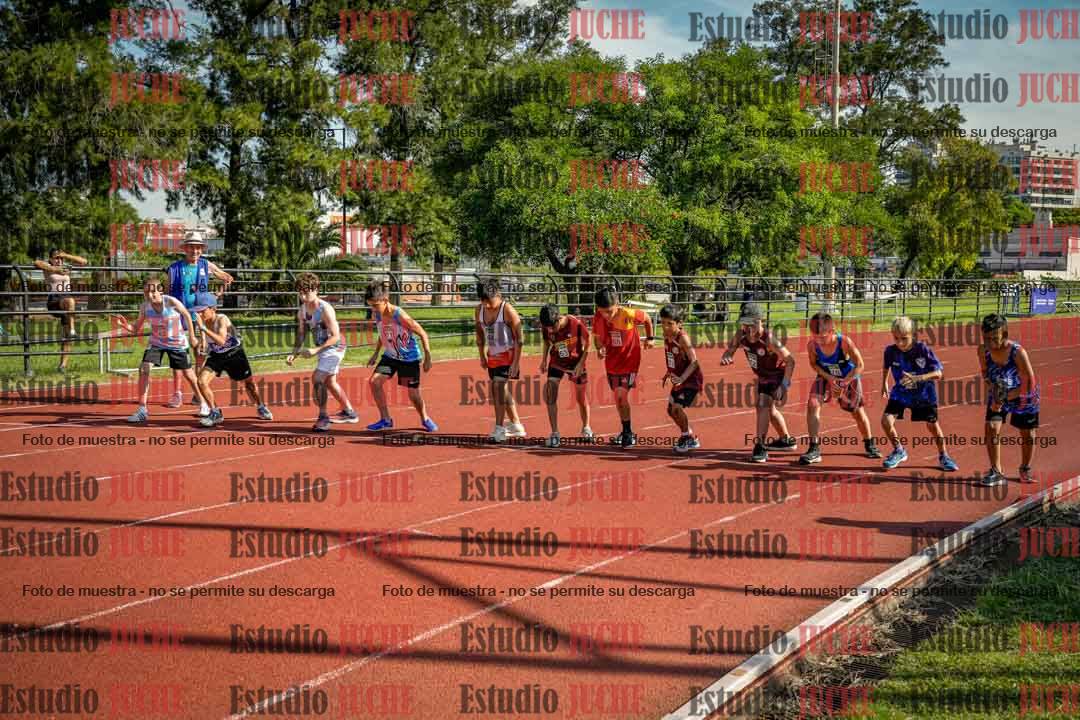 Fotos de los 1000 m llanos de varones
