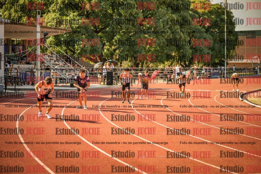Fotos de los 800 m llanos de varones