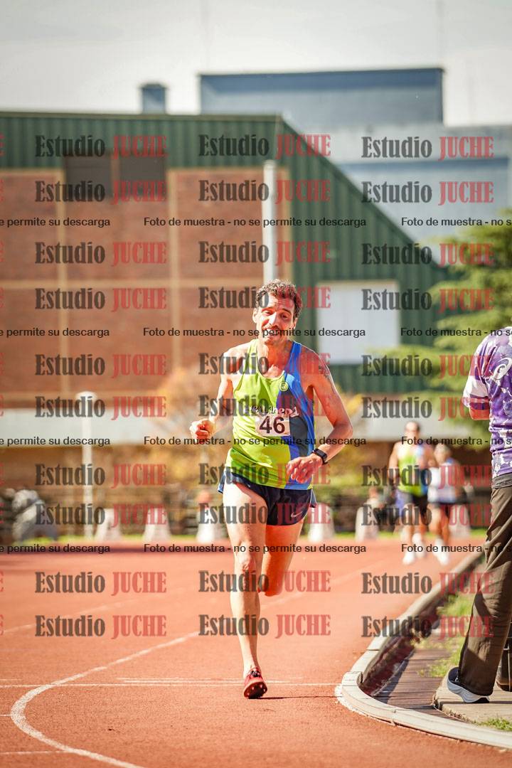 Fotos de los 5000 m llanos de mujeres y varones