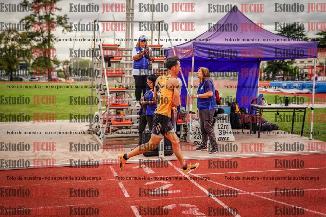 Fotos de los 800 m de varones
