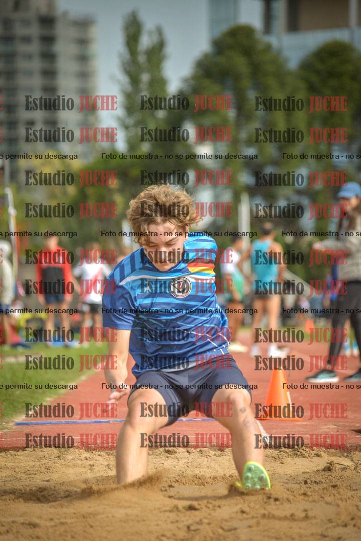 Fotos del salto en largo - varones U16