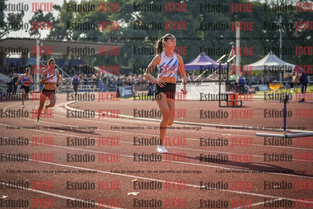 Fotos de los 400 m con vallas de mujeres