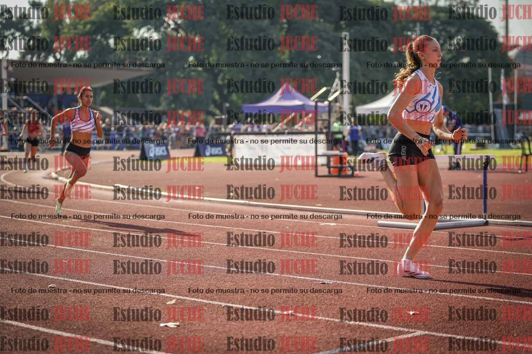 Fotos de los 400 m con vallas de mujeres