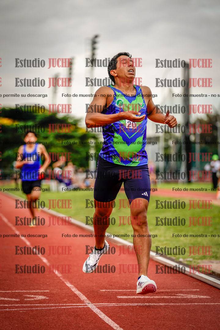 Fotos de los 800 m de varones