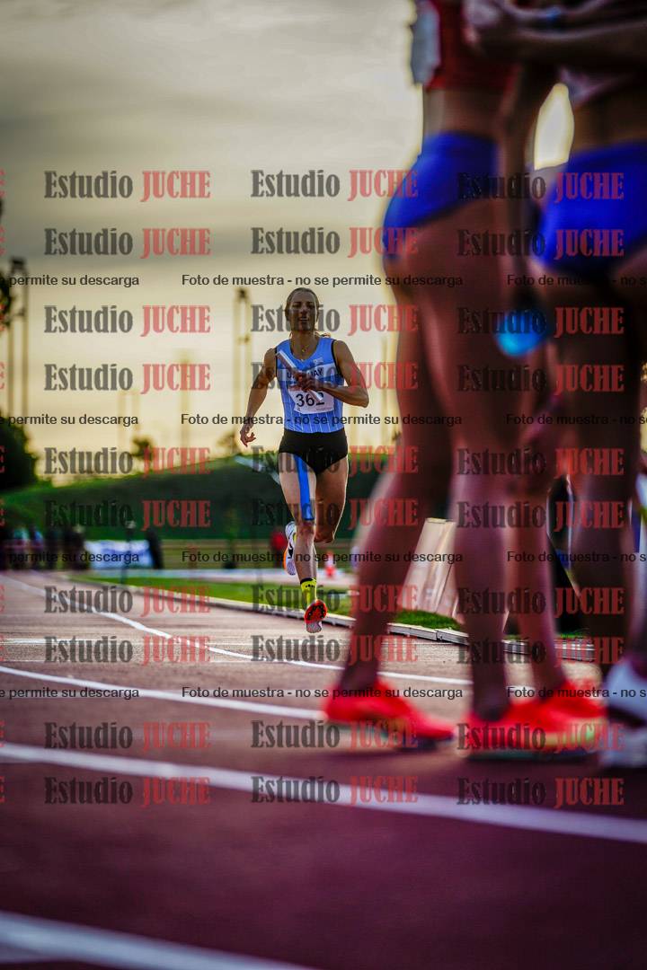 Fotos de los relevos 4x400 m de mujeres
