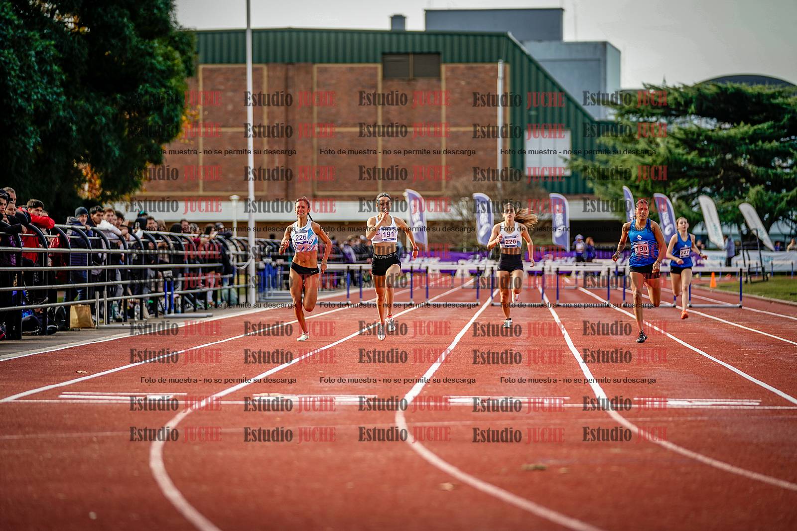 Fotos de los 400 m con vallas de mujeres