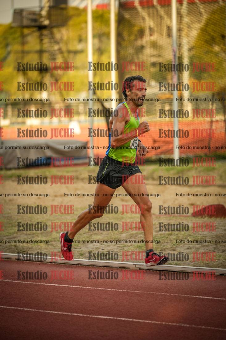 Fotos de los 5000 m llanos de mujeres y varones