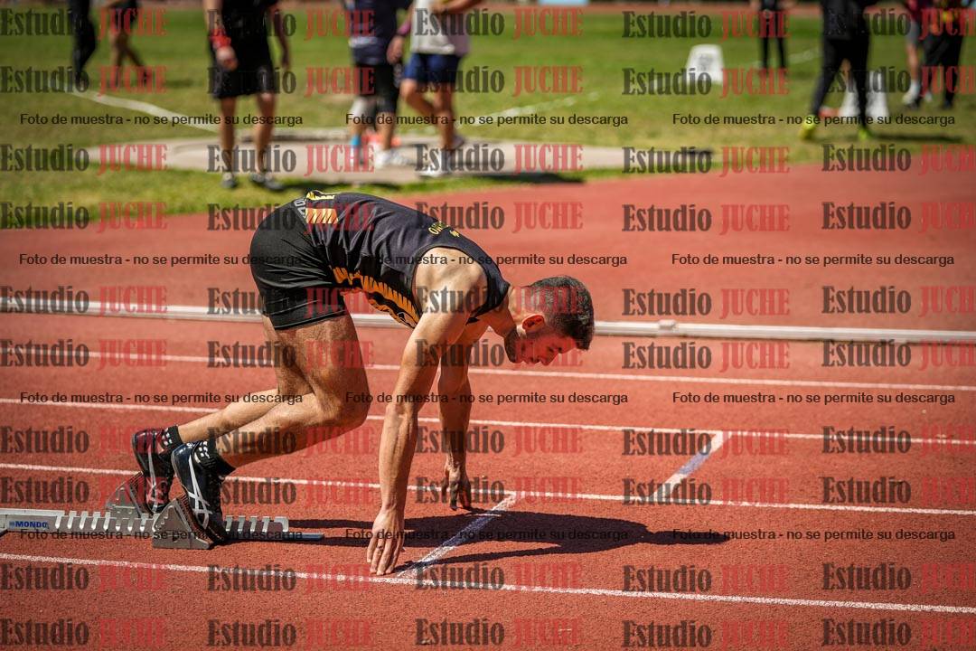 Fotos de los 400 m llanos de varones