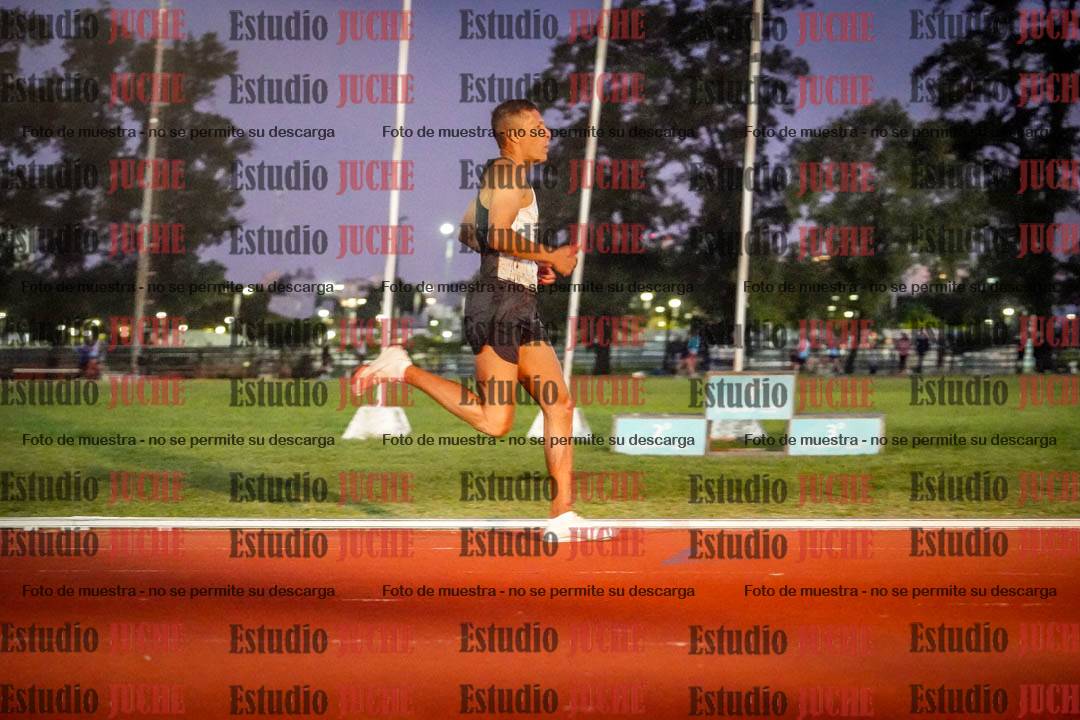 Fotos de los 1500 m llanos de varones