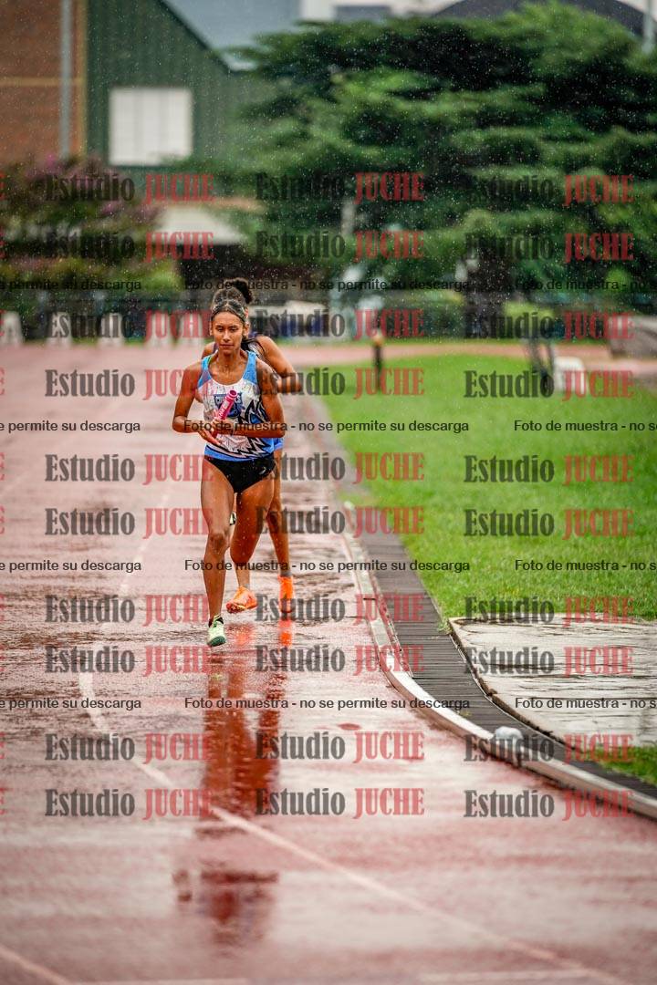 Fotos de las postas 4x400 m de mujeres