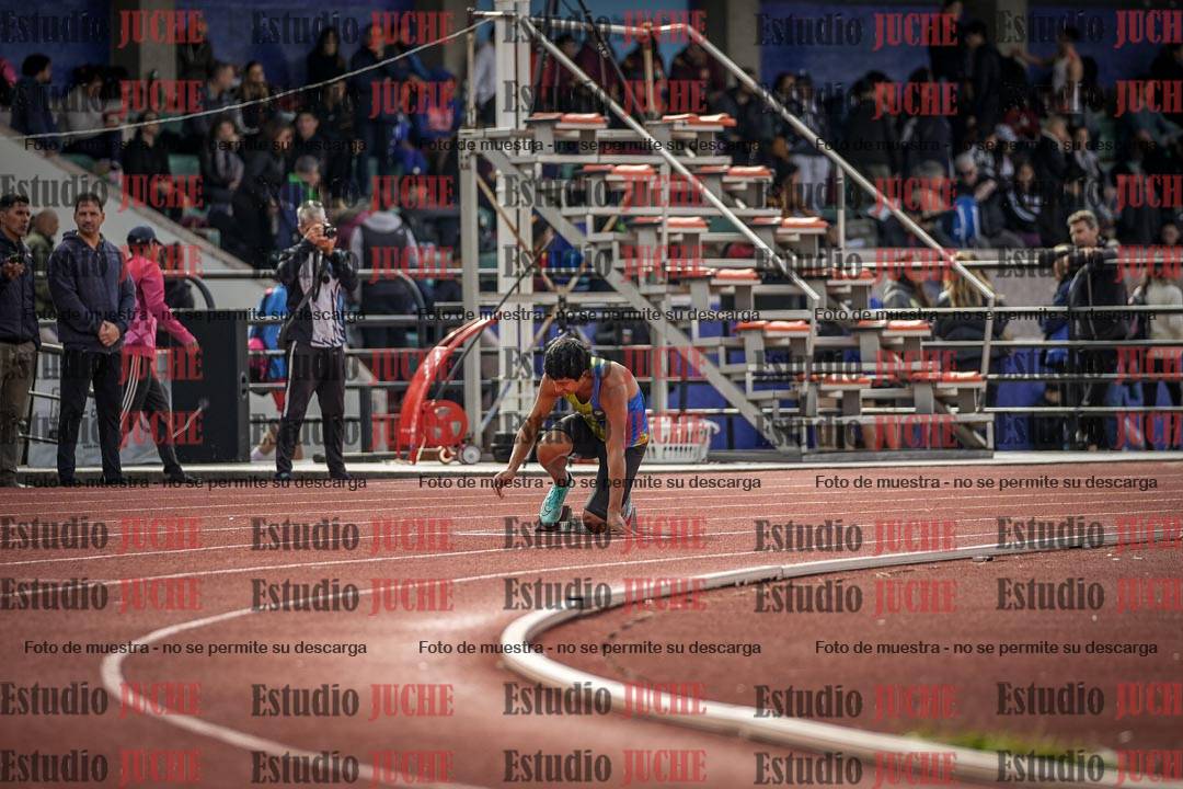 Fotos de los 400 m llanos de varones