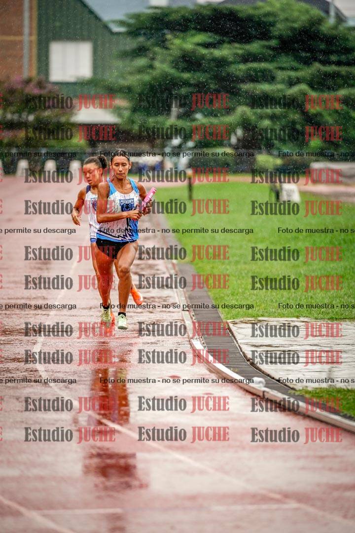 Fotos de las postas 4x400 m de mujeres