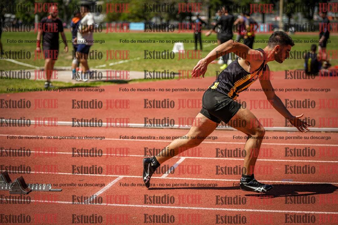 Fotos de los 400 m llanos de varones