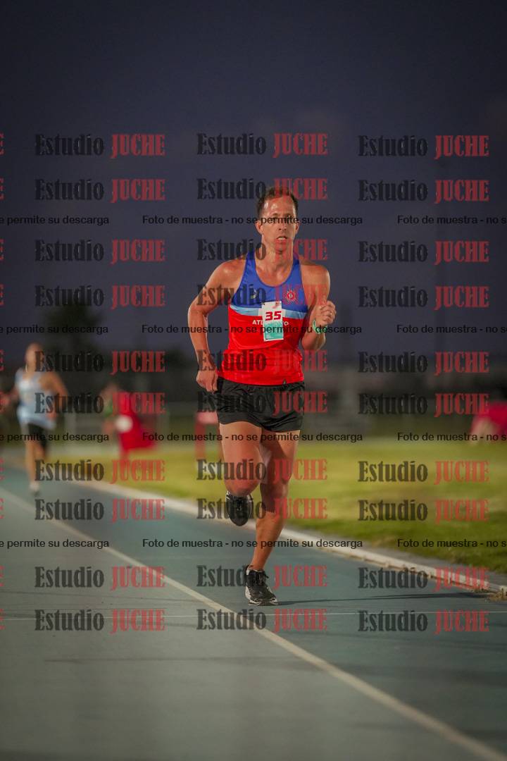 Fotos de los 3000 m llanos de varones