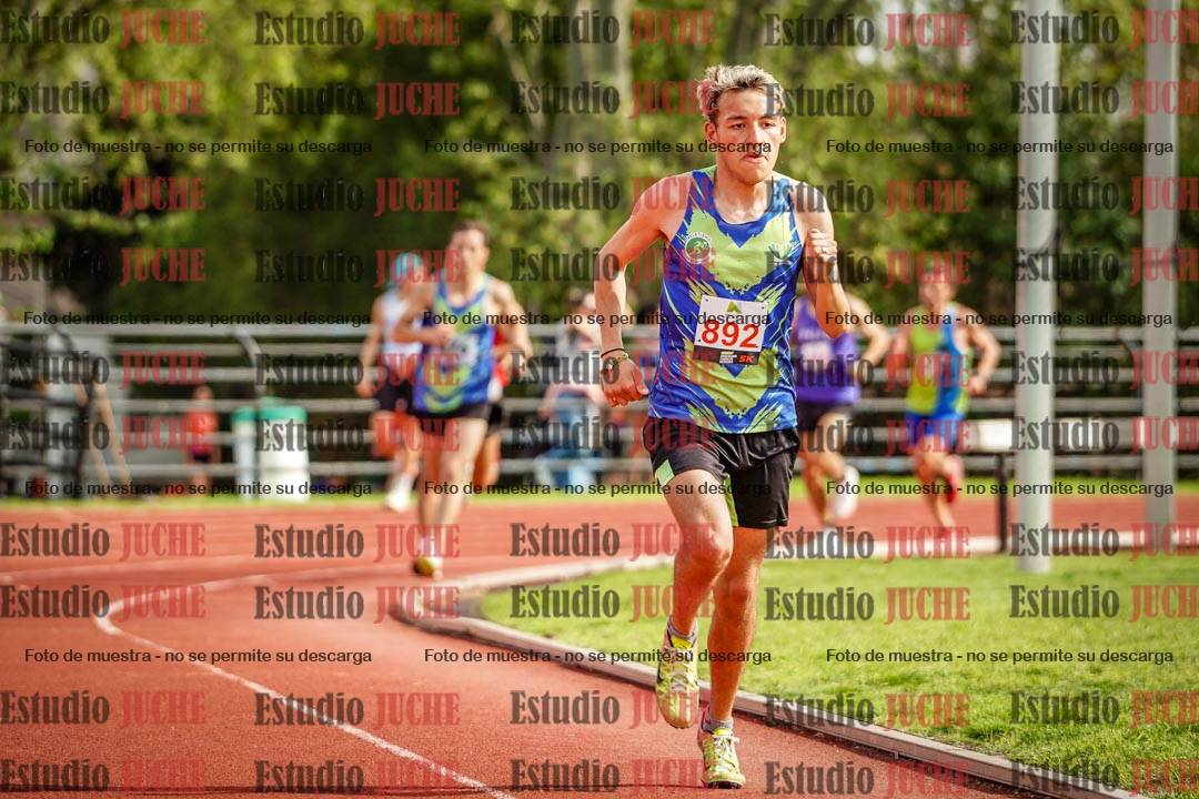 Fotos de los 3000 m llanos de varones
