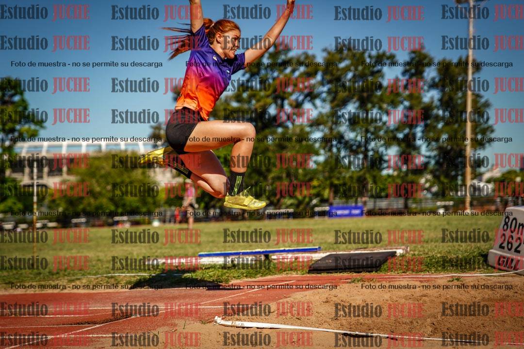 Fotos del salto triple de mujeres y varones - tablas de 8 - 11 - 13