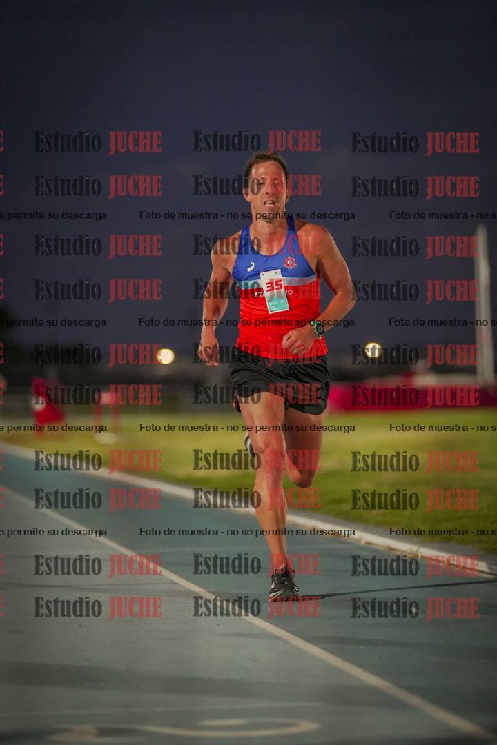 Fotos de los 3000 m llanos de varones