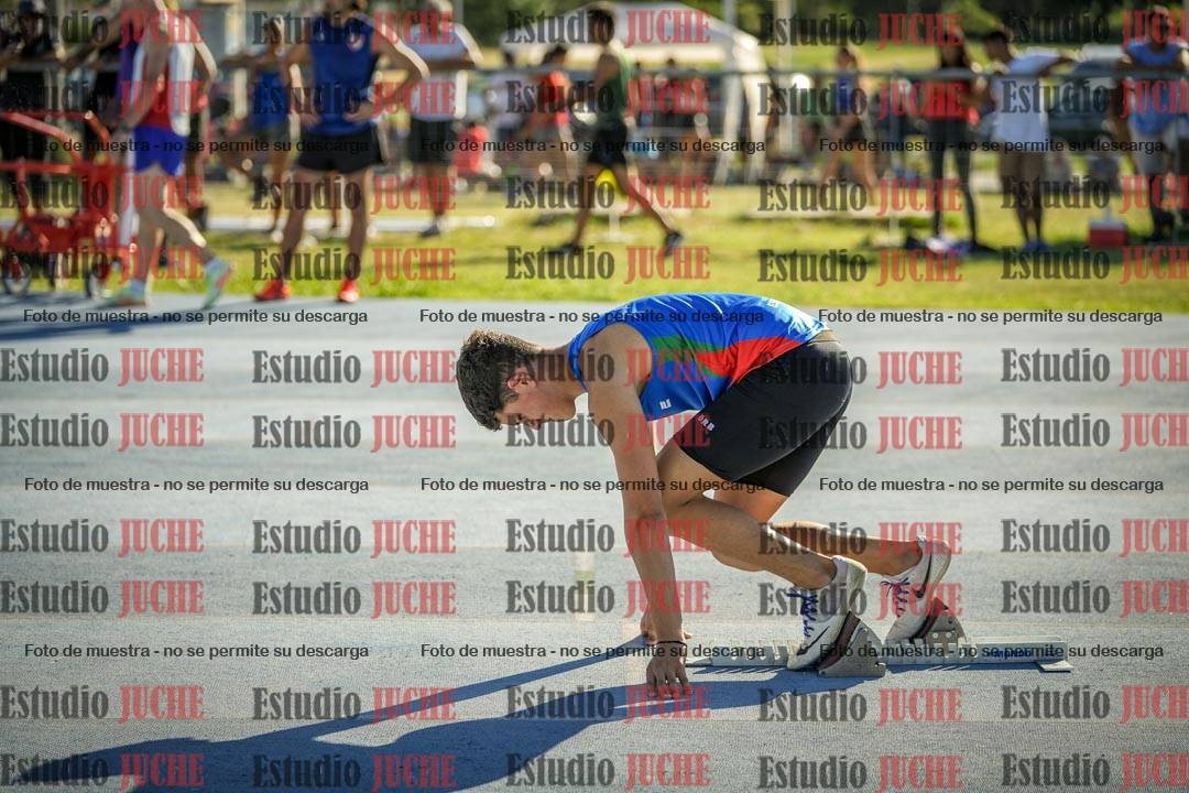 Fotos de los 400 m llanos de varones