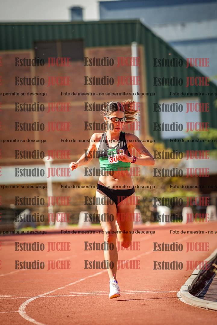 Fotos de los 5000 m llanos de mujeres y varones