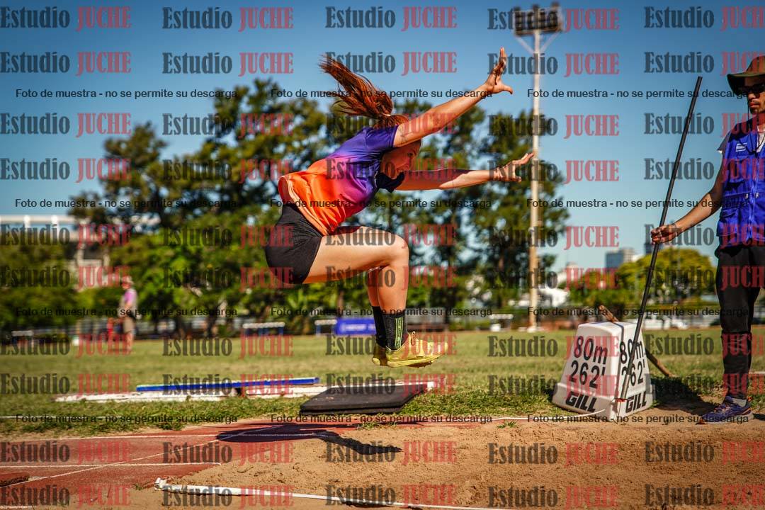 Fotos del salto triple de mujeres y varones - tablas de 8 - 11 - 13