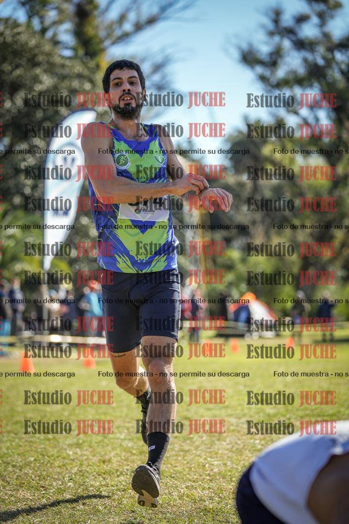 Fotos de la llegada del cross de 8000 m