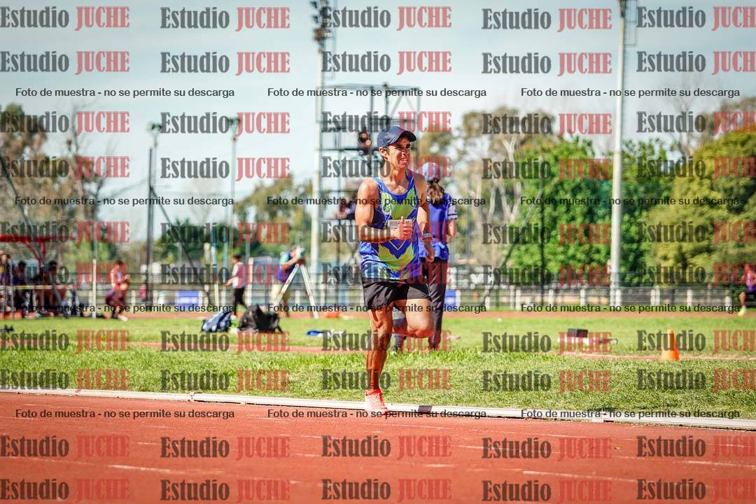 Fotos de los 5000 m llanos de mujeres y varones