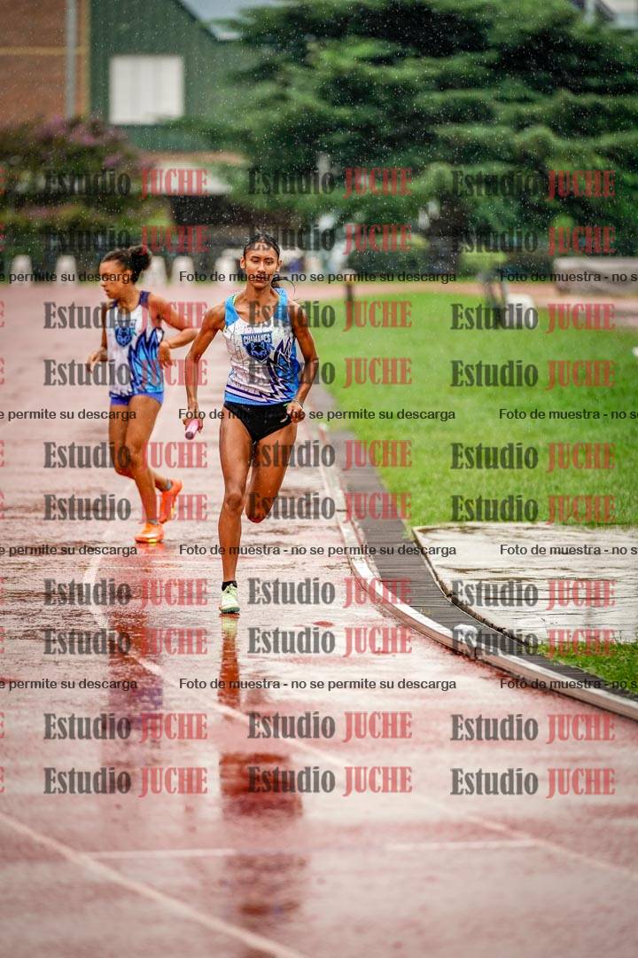 Fotos de las postas 4x400 m de mujeres