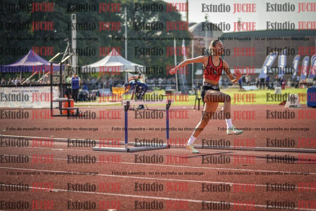 Fotos de los 400 m con vallas de mujeres