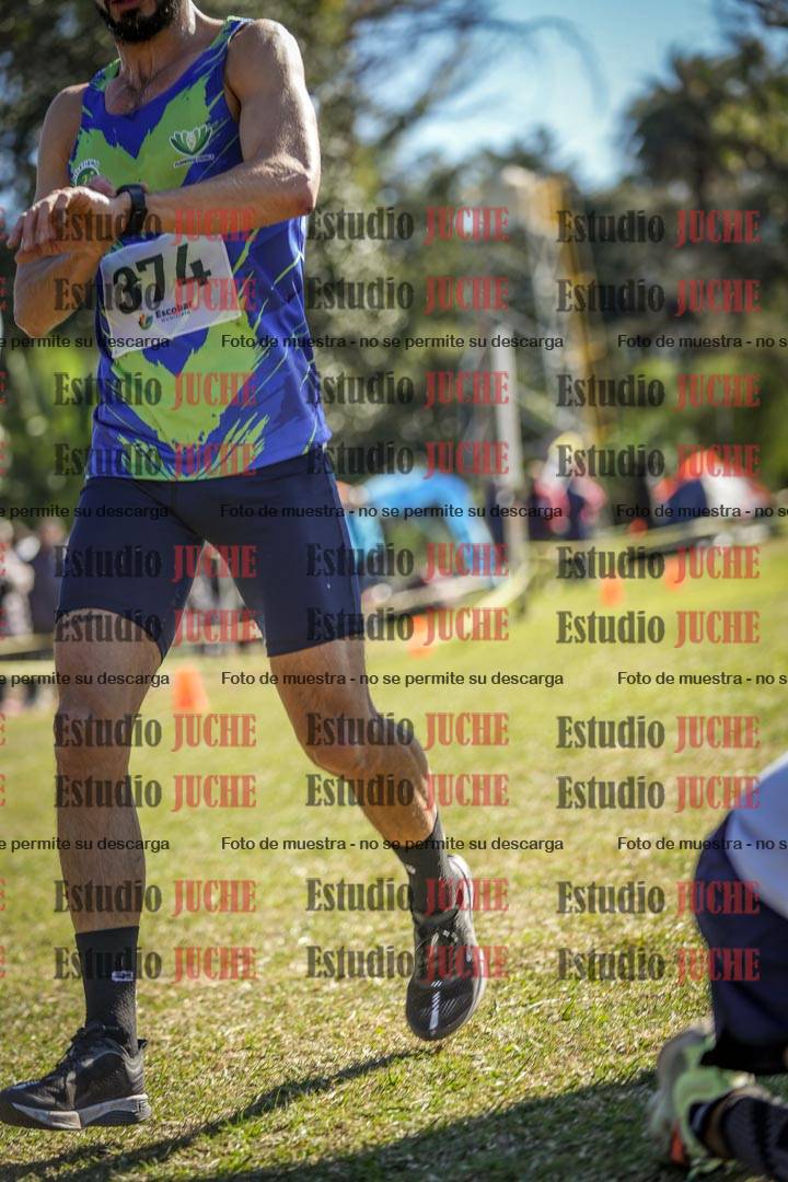 Fotos de la llegada del cross de 8000 m